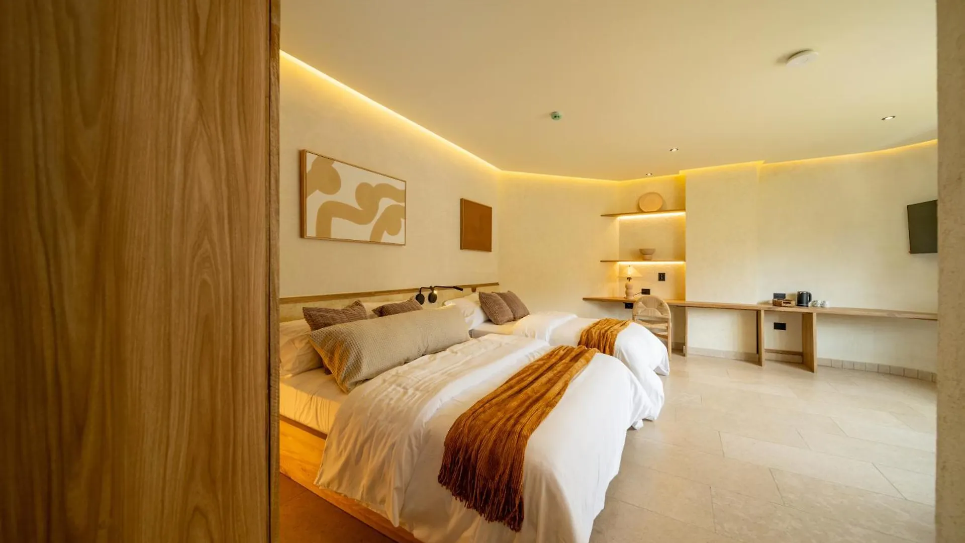 Moabi Hotel Μεντεγίν