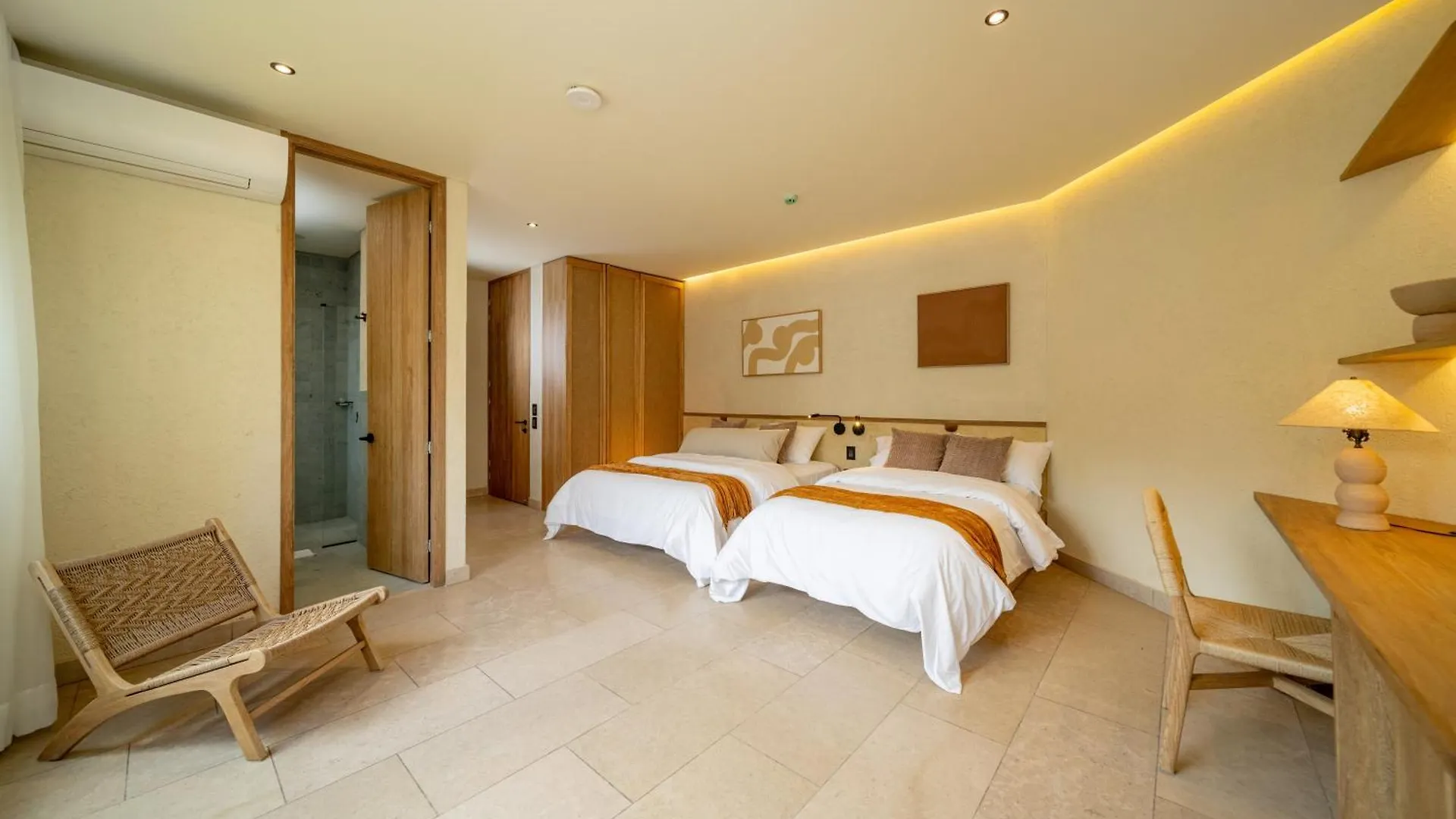 Moabi Hotel Μεντεγίν