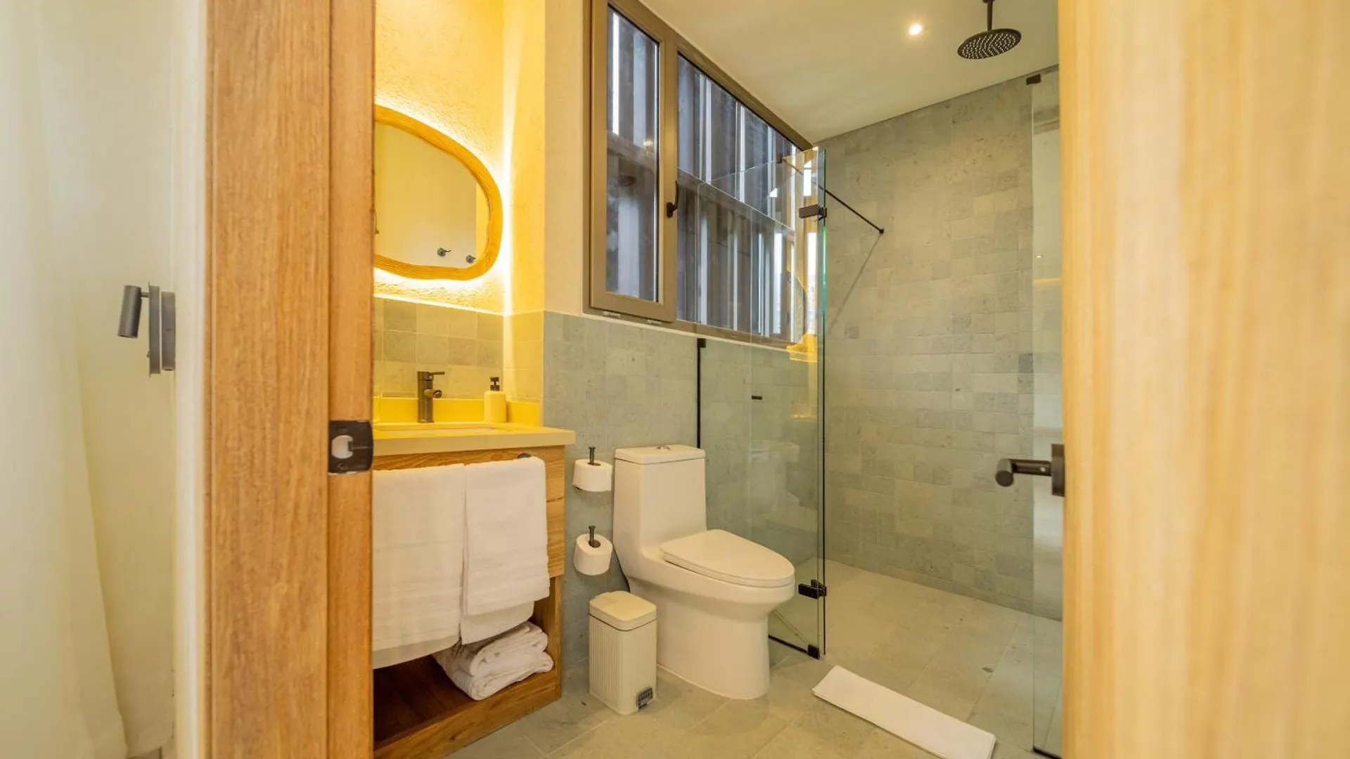 Moabi Hotel Μεντεγίν