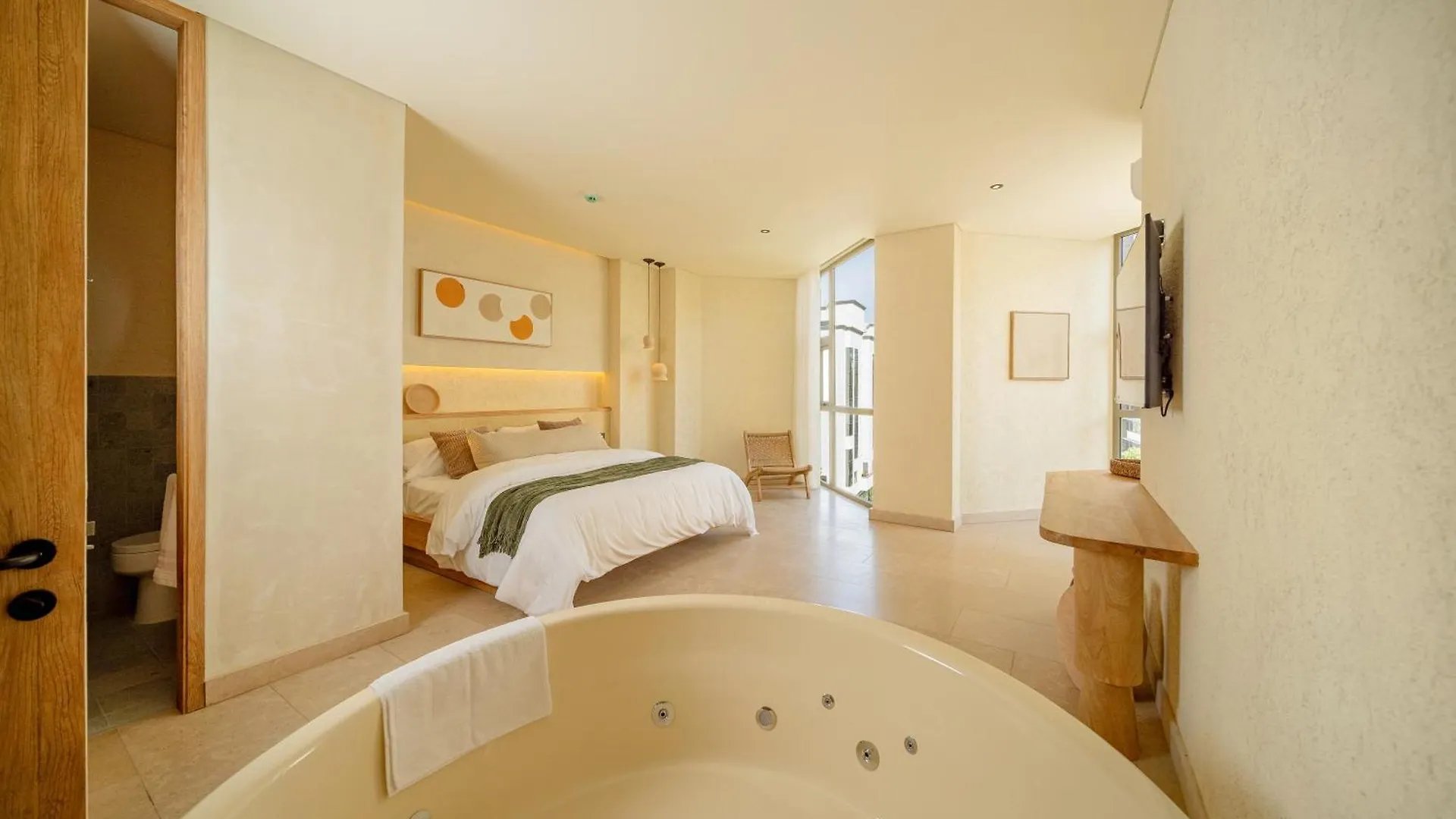 Moabi Hotel Μεντεγίν 4*,