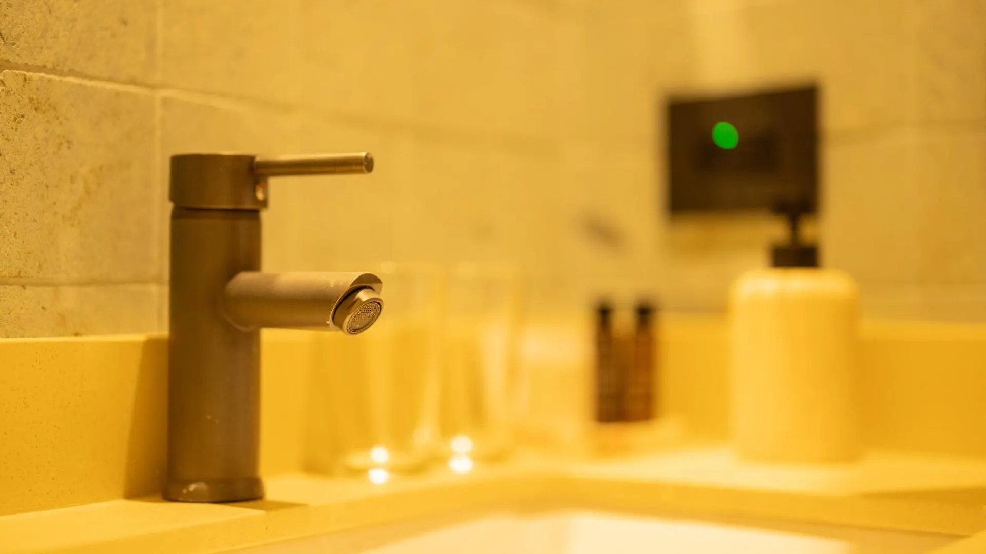 ****  Moabi Hotel ميديلين كولومبيا